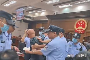 足球报介绍申花绯闻新帅斯卢茨基：已将精力放在“歌唱”事业上